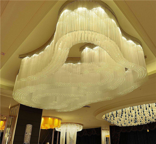 打造高档风格，如何选择酒店水晶灯